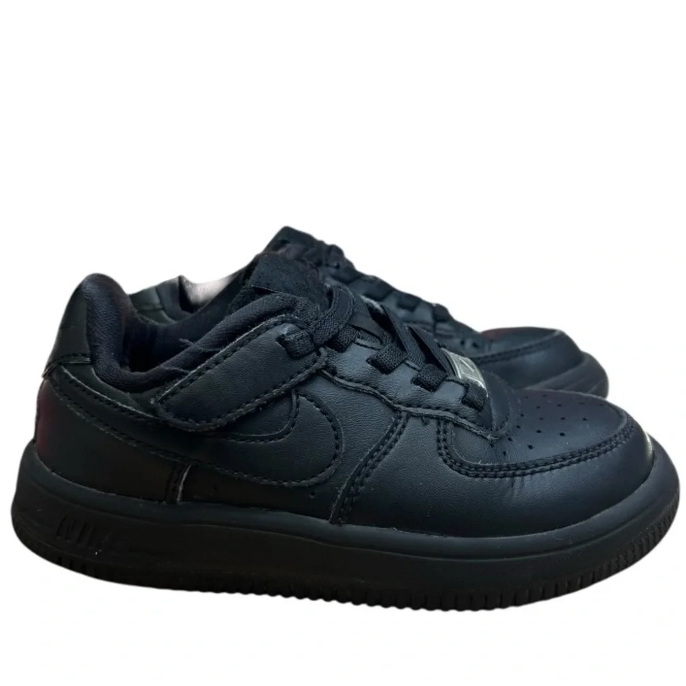 Nike Force 1 Low EasyOn Little Kids' Shoes (FN0237-001, Black) -Sz. 10c